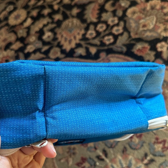 KAVU Blue padded lunch Bag - Picture 12 of 12